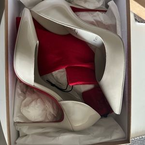 Christian Louboutin Iriza Pumps size 38.5